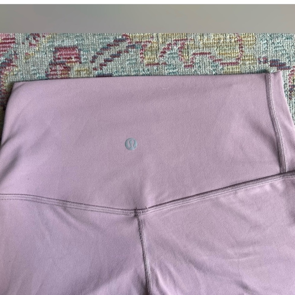 Lululemon Align Leggings in blush pink in excellent condition! 🩷 Size 6 - Picture 3 of 4
